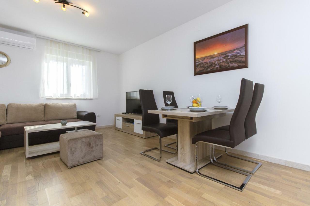 Apartmani Gabriella Vodice Dış mekan fotoğraf